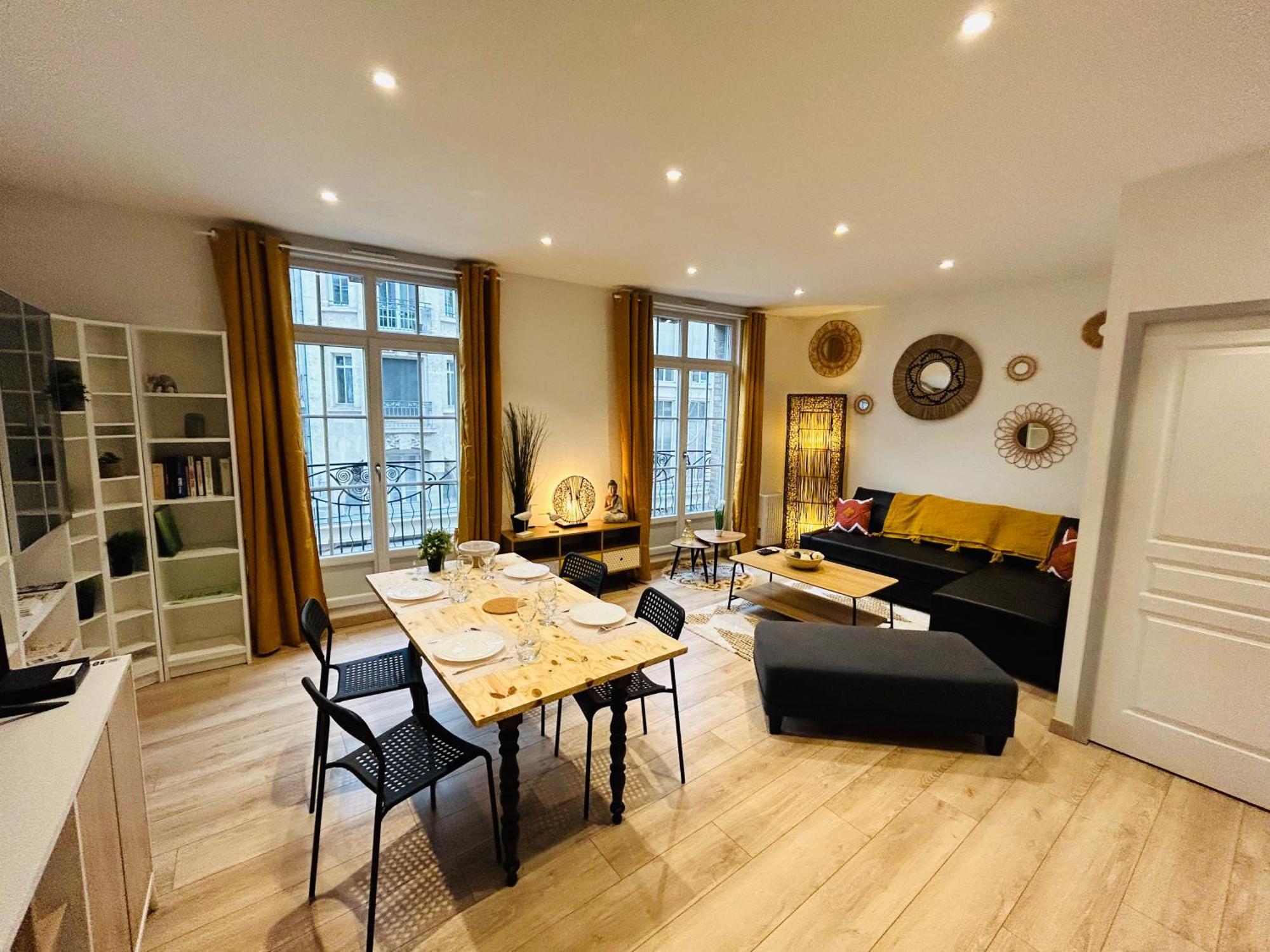 L'Etape Des Sacres Apartment Reims Exterior photo